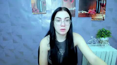 Kristen online show from October 20, 7:31 am