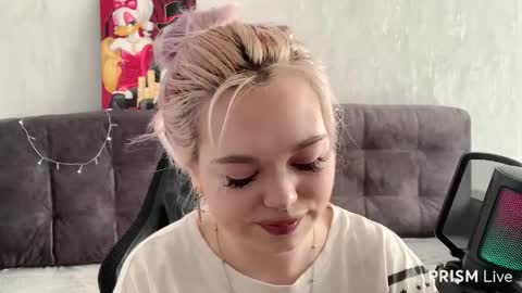 Snapshot of kristibiz chatting on March 30, 8:15 am kristibiz online show from March 30, 8:15 am