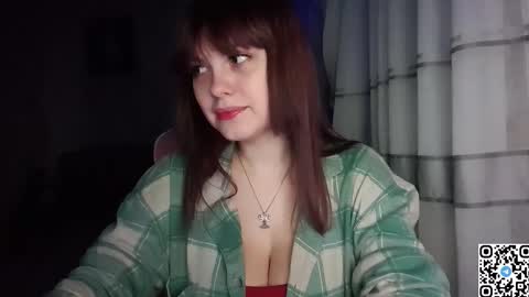 Snapshot of kristibloom chatting on October 8, 6:49 pm Christie online show from October 8, 6:49 pm