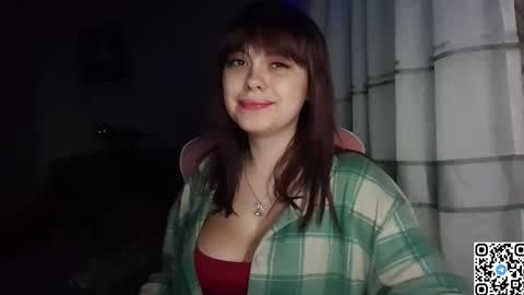 Snapshot of kristibloom chatting on October 10, 6:07 pm Christie online show from October 10, 6:07 pm