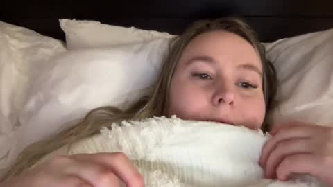 Kristi 3 online show from December 13, 4:11 am