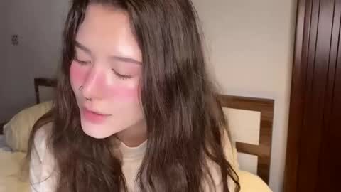 kristiekitty online show from May 6, 1:25 am