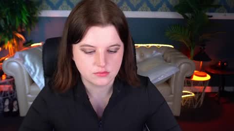 kristifoxy online show from April 24, 12:18 pm