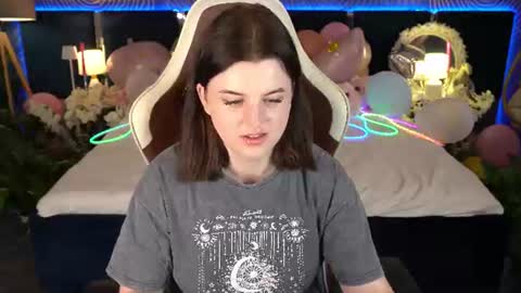 Snapshot of kristifoxy chatting on July 19, 12:31 pm kristifoxy online show from July 19, 12:31 pm