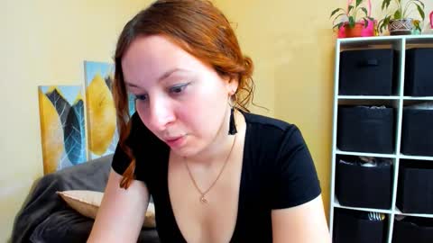 Snapshot of kristina_sosexy chatting on November 5, 6:13 am Christina online show from November 5, 6:13 am