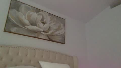 kristinafae online show from October 31, 11:39 pm