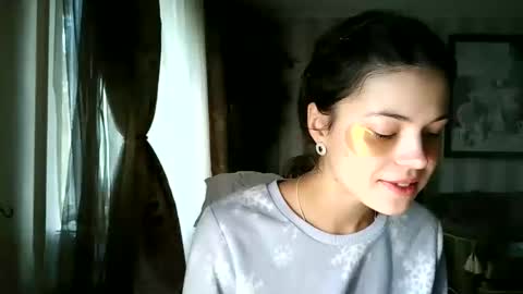 kristinalamour96 online show from October 18, 8:26 am