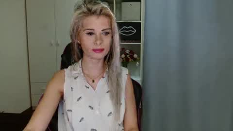 KristineAmore online show from February 12, 7:25 am