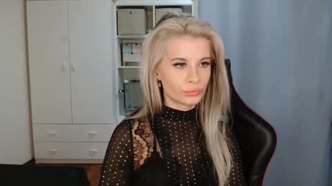 KristineAmore online show from March 30, 6:20 pm