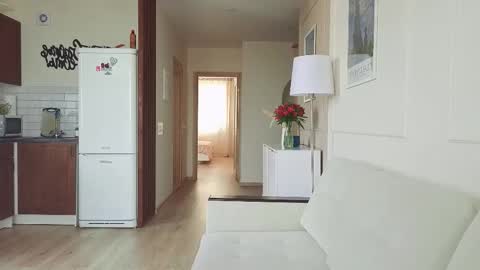 Kristi online show from October 13, 5:07 am