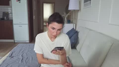 Kristi online show from November 15, 4:54 am