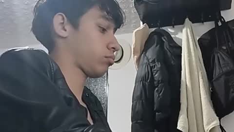 kristof1020 online show from November 2, 10:56 pm