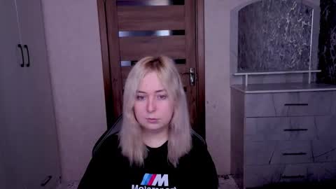 Kristy online show from April 6, 4:57 am