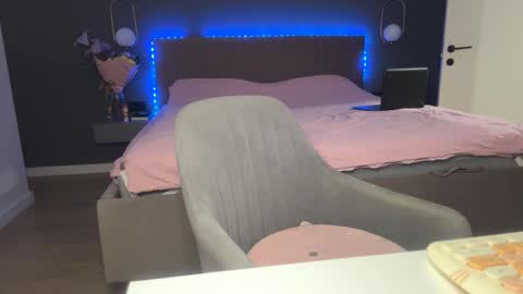 Kristi online show from October 20, 4:13 am