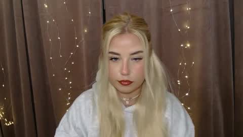 KristyFlowers online show from January 6, 6:14 am