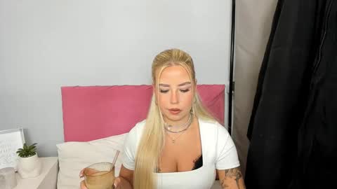 KristyFlowers online show from January 13, 6:06 am