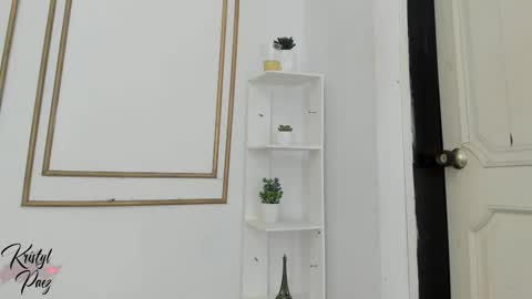 Cristina online show from November 22, 6:29 pm