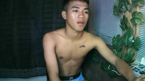 kritthanarkorn online show from October 18, 7:03 pm