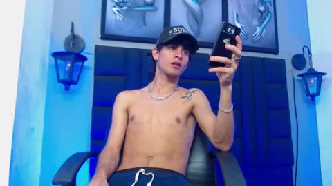 justym online show from December 21, 4:30 am