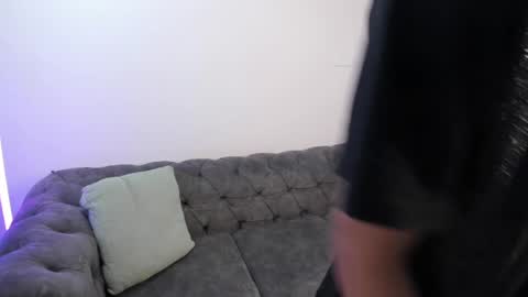Snapshot of kroywave chatting on May 11, 3:01 am Kroy Wave Muscle Tattoos Latino online show from May 11, 3:01 am