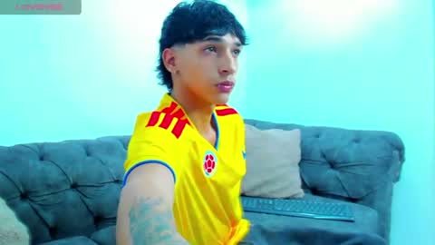 Kroy Wave  Muscle Tattoos Latino online show from June 28, 3:23 am
