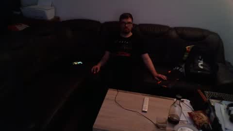 Snapshot of kryptoni18435 chatting on January 24, 2:49 am Tommy online show from January 24, 2:49 am