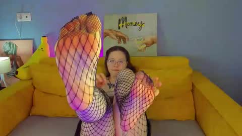 Snapshot of krysadapp chatting on February 5, 6:51 am Krys online show from February 5, 6:51 am