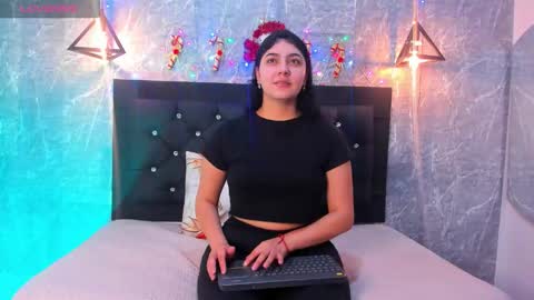 Kystal Taylor online show from December 21, 12:34 pm