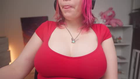 Krystal Syx online show from December 16, 8:25 pm