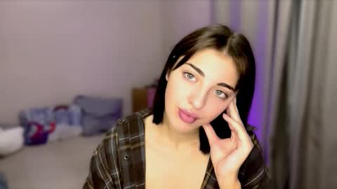 Naomi online show from January 15, 9:25 am