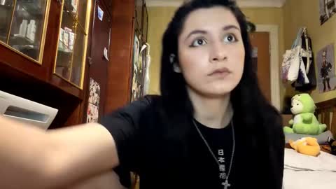 Snapshot of krystleprzygocki chatting on February 17, 8:26 pm Mira online show from February 17, 8:26 pm