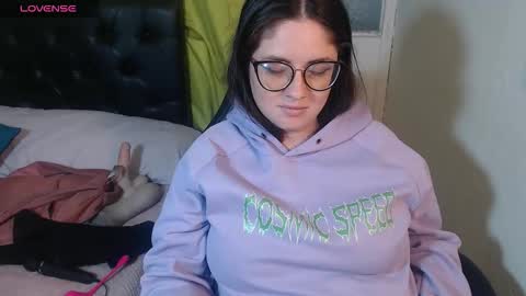 Snapshot of kryystaladams chatting on April 14, 9:21 pm kryystaladams online show from April 14, 9:21 pm