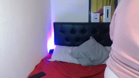 kryystaladams online show from June 29, 12:05 pm