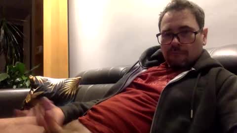 krzysztof1977 online show from March 4, 9:32 pm