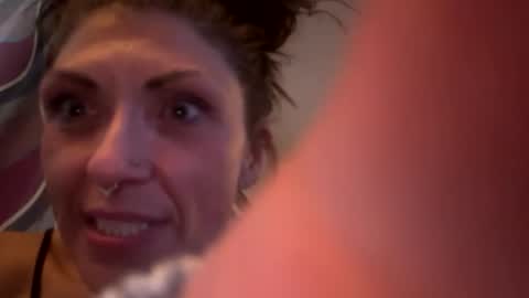 kteewilds online show from March 18, 12:19 pm