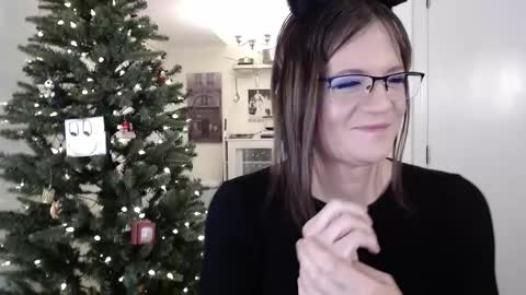 Cait online show from December 21, 8:16 pm