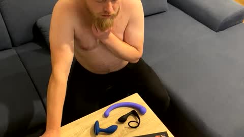 Tony online show from December 2, 1:00 am