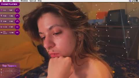 Snapshot of kuntboyzworld chatting on July 10, 9:06 pm Krypto hethey online show from July 10, 9:06 pm