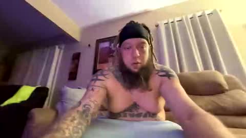 Snapshot of kuntryg83 chatting on December 23, 10:24 am kuntryg83 online show from December 23, 10:24 am