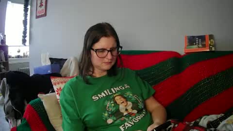 Snapshot of kunzitegoddess chatting on December 1, 7:03 pm Samantha online show from December 1, 7:03 pm
