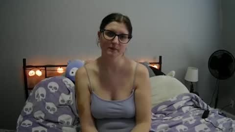 Snapshot of kunzitegoddess chatting on January 9, 9:58 pm Samantha online show from January 9, 9:58 pm
