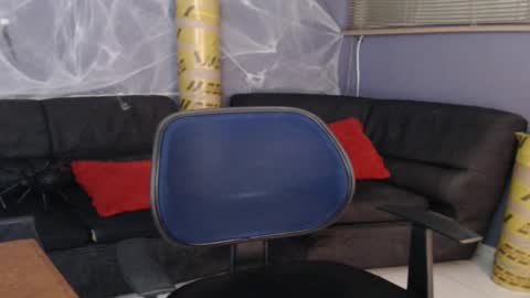 kuregari_xs online show from November 2, 4:37 am