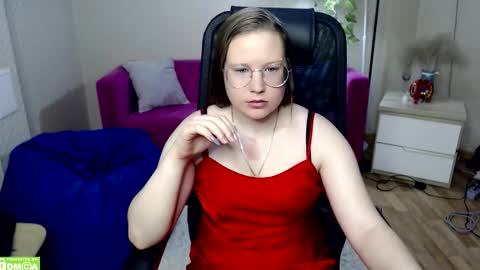 Snapshot of kuri_u chatting on January 18, 9:24 am kuri_u online show from January 18, 9:24 am