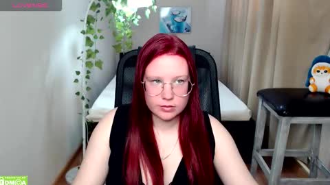 Snapshot of kuri_u chatting on February 12, 9:26 am kuri_u online show from February 12, 9:26 am