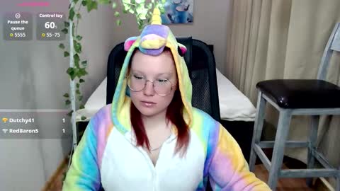 Snapshot of kuri_u chatting on March 5, 11:50 am kuri_u online show from March 5, 11:50 am