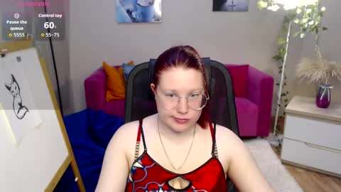 Snapshot of kuri_u chatting on April 4, 8:23 am kuri_u online show from April 4, 8:23 am