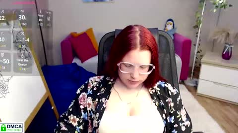 kuri_u online show from May 28, 9:28 am