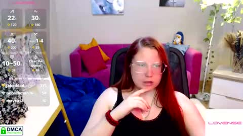 Snapshot of kuri_u1 chatting on June 20, 5:05 pm Helen online show from June 20, 5:05 pm