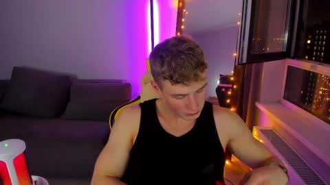 kurt_hanssen online show from October 30, 7:25 pm