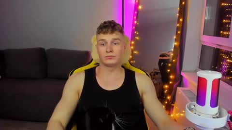 kurt_hanssen online show from March 24, 7:08 pm